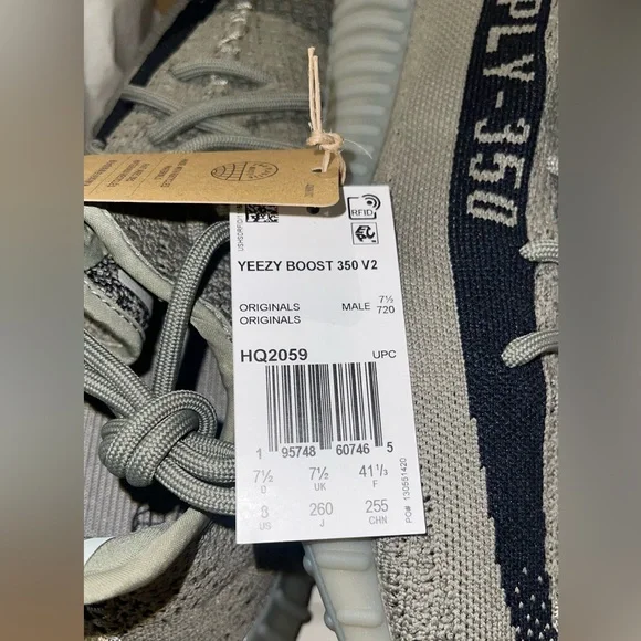 adidas Yeezy Boost 350 V2 Granite - Picture 9 of 10